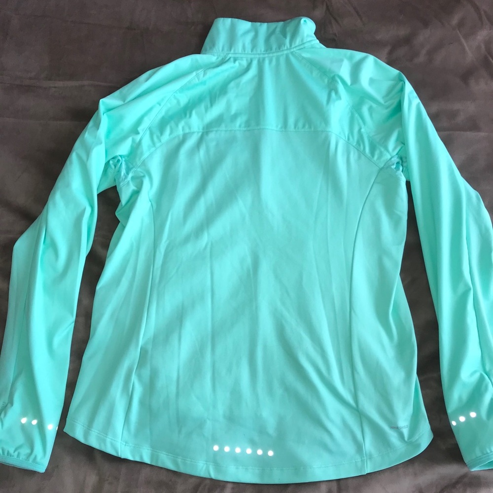 Nike Shield Jacket - Picture 7 of 7